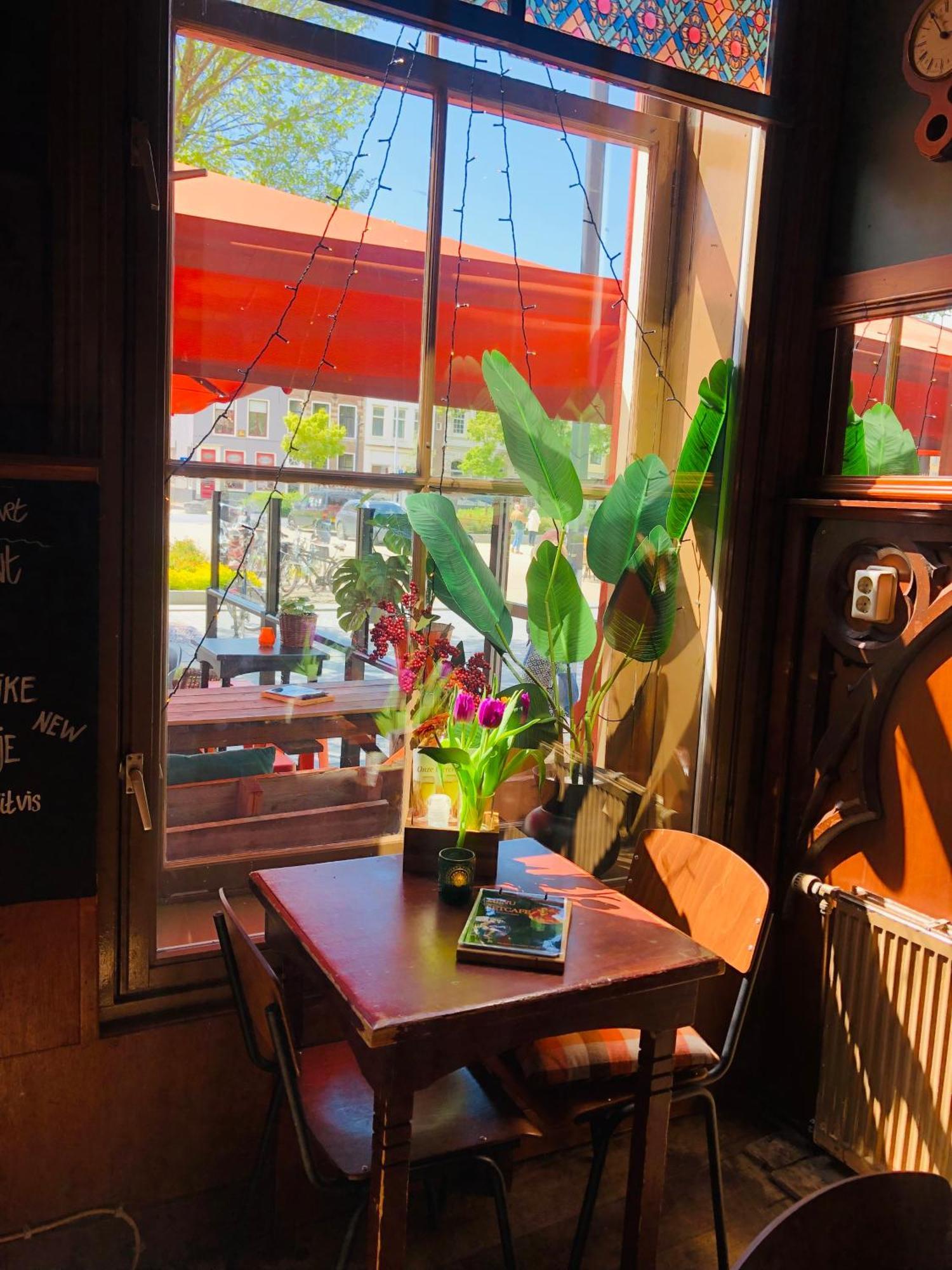 ホテル Slapen Bij Cafe De Concurrent フリシンゲン エクステリア 写真